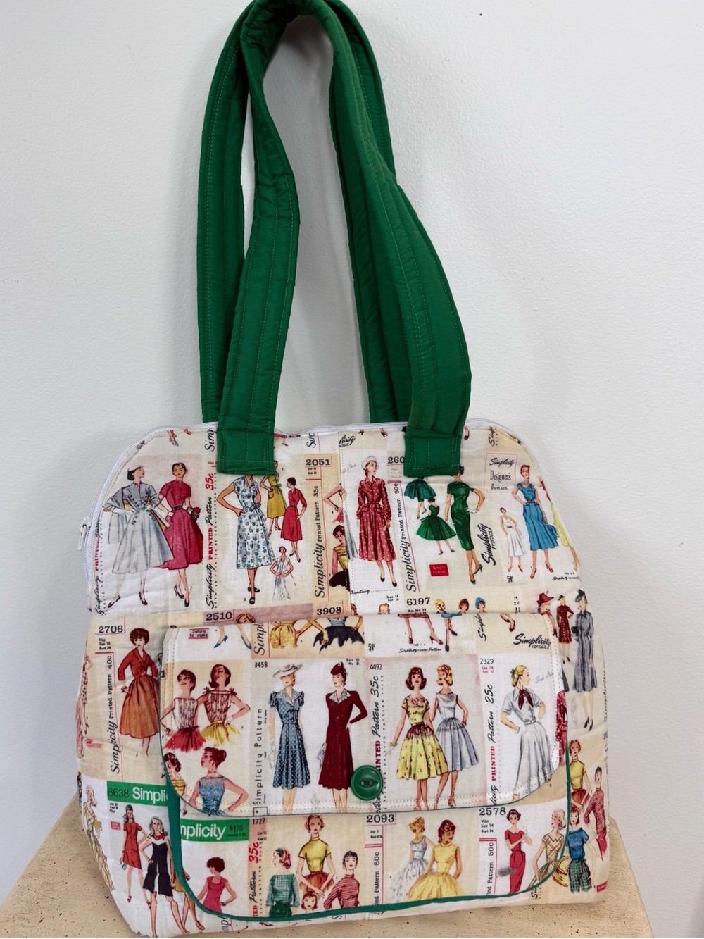Green Handle Vintage-Print Simplicity Sewing Pattern Women’s Tote Bag